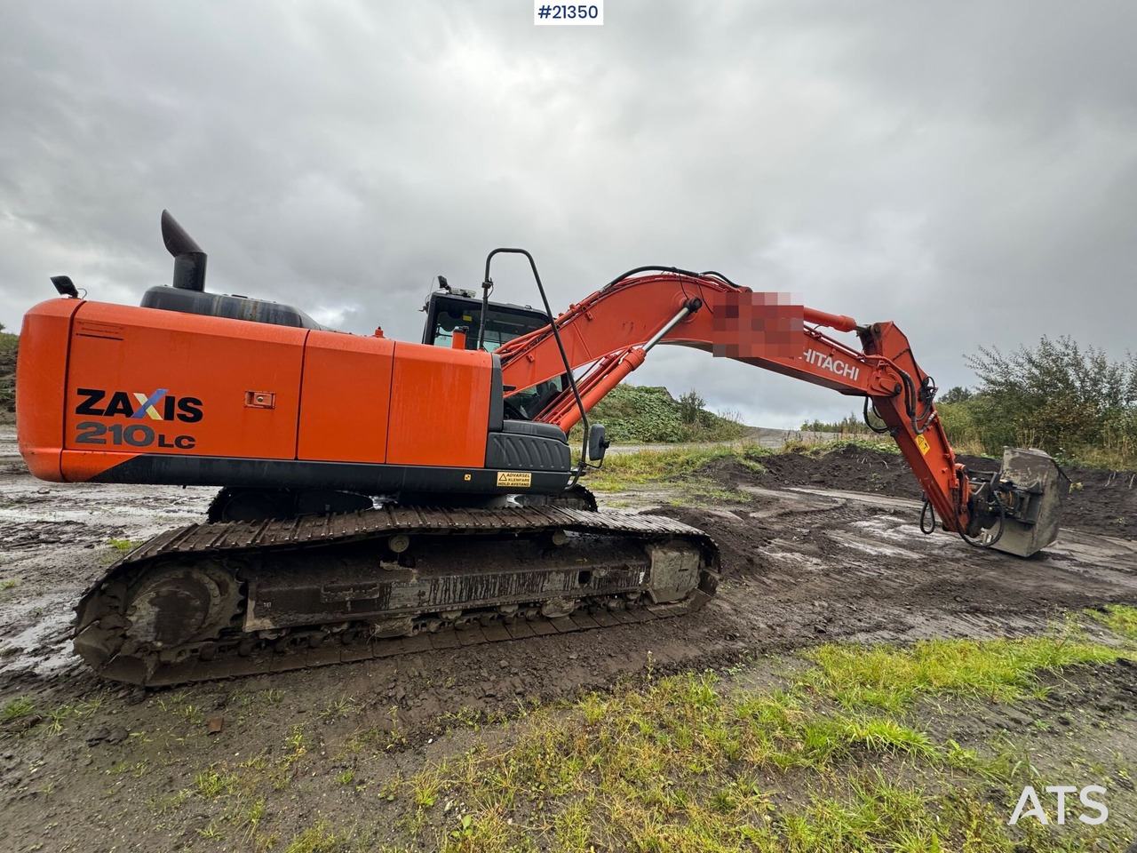 Excavator Hitachi ZX210LC: picture 8