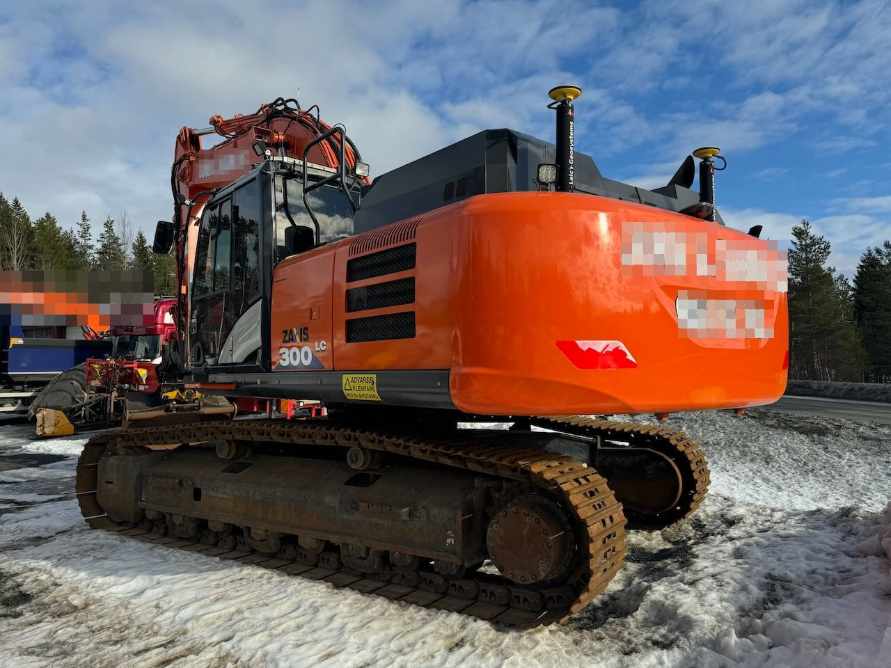 Hitachi ZX300LC-6 - Excavator: picture 3 Hitachi ZX300LC-6 - Excavator: picture 3