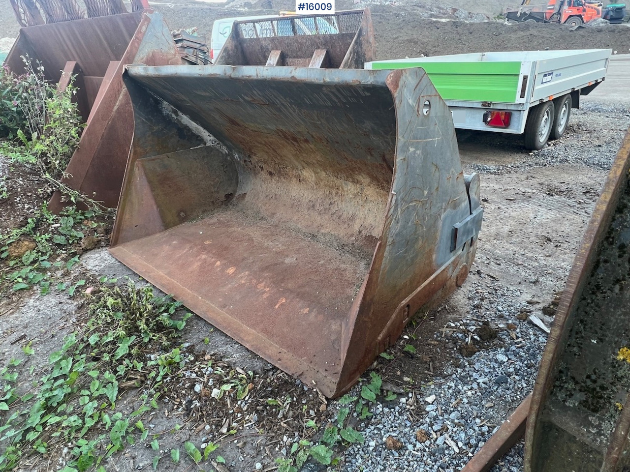 Hjullasterskuffe m/ liten BM feste - Loader bucket for Construction machinery: picture 3 Hjullasterskuffe m/ liten BM feste - Loader bucket for Construction machinery: picture 3