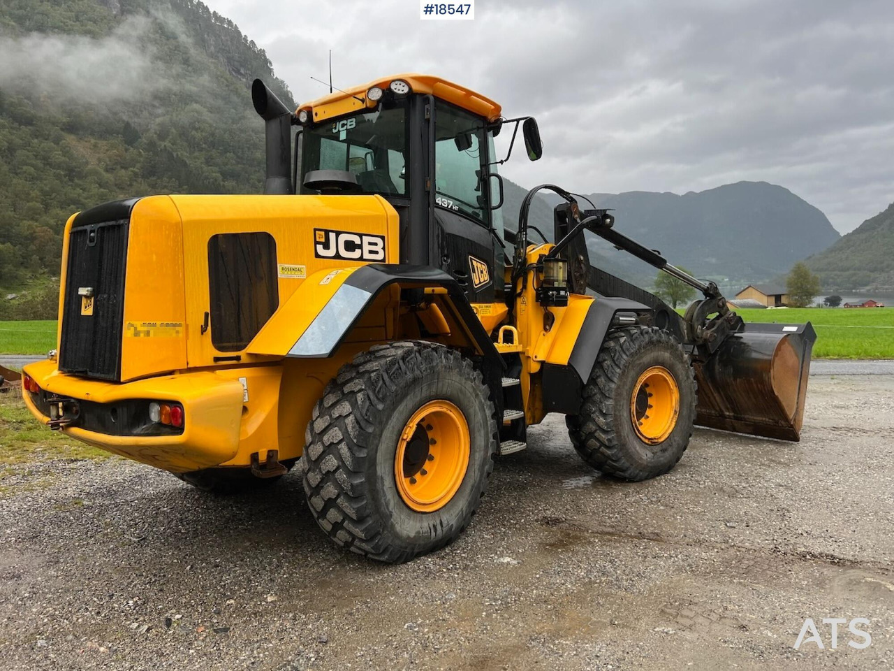 Jcb 437HT - Wheel loader: picture 1 Jcb 437HT - Wheel loader: picture 1