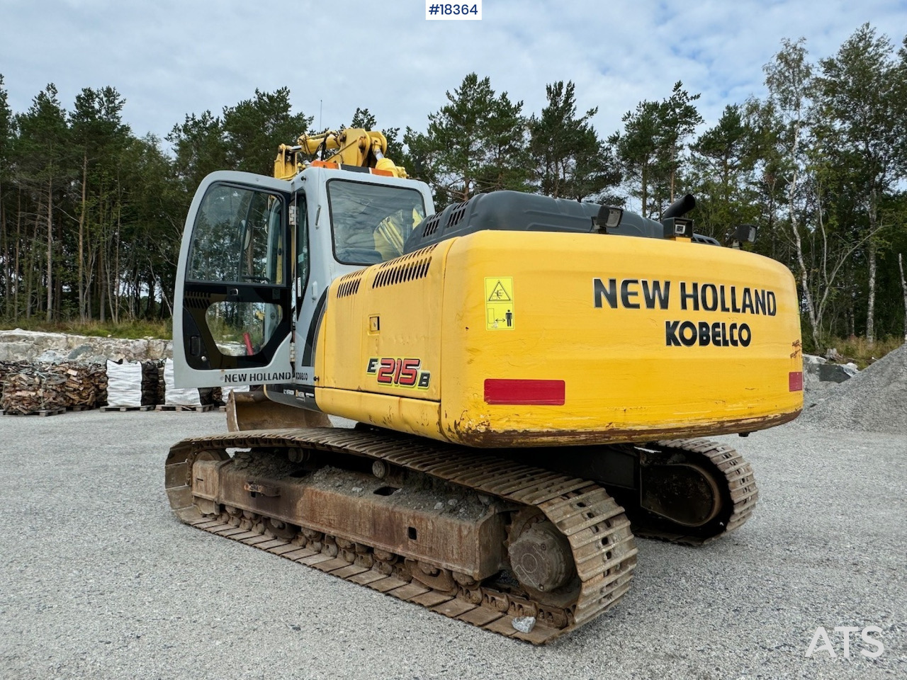 Kobelco E215B - Excavator: picture 5 Kobelco E215B - Excavator: picture 5