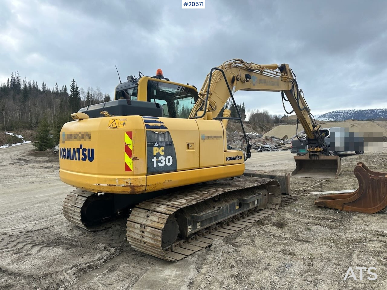 Komatsu PC130-8 - Excavator: picture 5 Komatsu PC130-8 - Excavator: picture 5