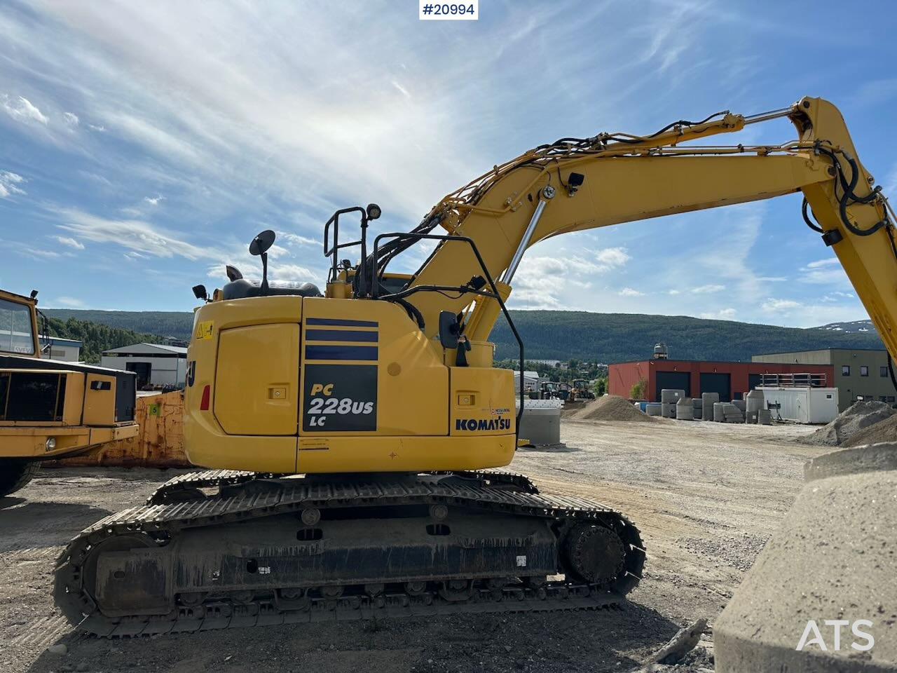 Crawler excavator Komatsu PC228USLC-10: picture 6
