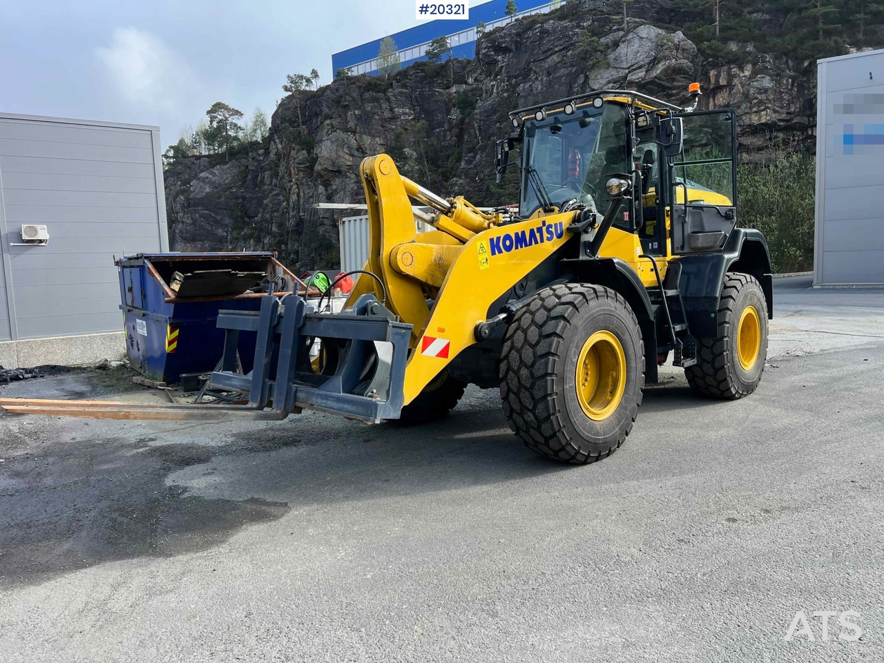 Komatsu WA320-8EO - Wheel loader: picture 1 Komatsu WA320-8EO - Wheel loader: picture 1