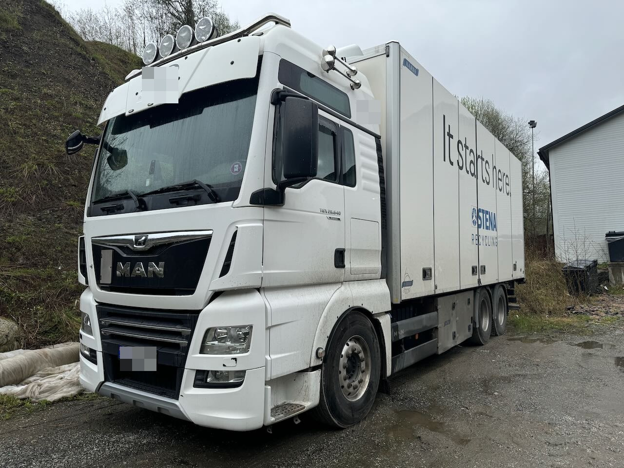 MAN TGX 26.640 - Box truck: picture 1 MAN TGX 26.640 - Box truck: picture 1