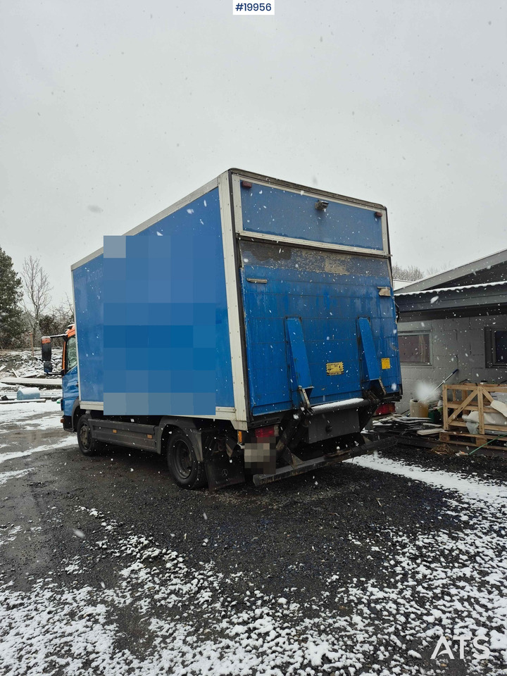Mercedes 818 - Box truck: picture 4 Mercedes 818 - Box truck: picture 4