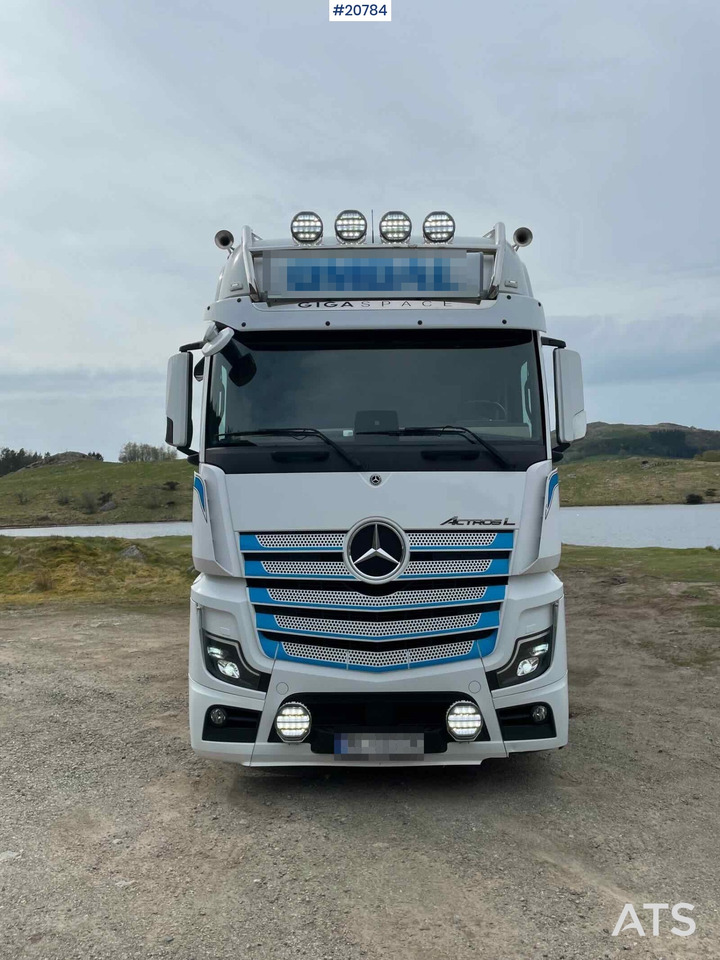 Mercedes Actros - Box truck: picture 2 Mercedes Actros - Box truck: picture 2