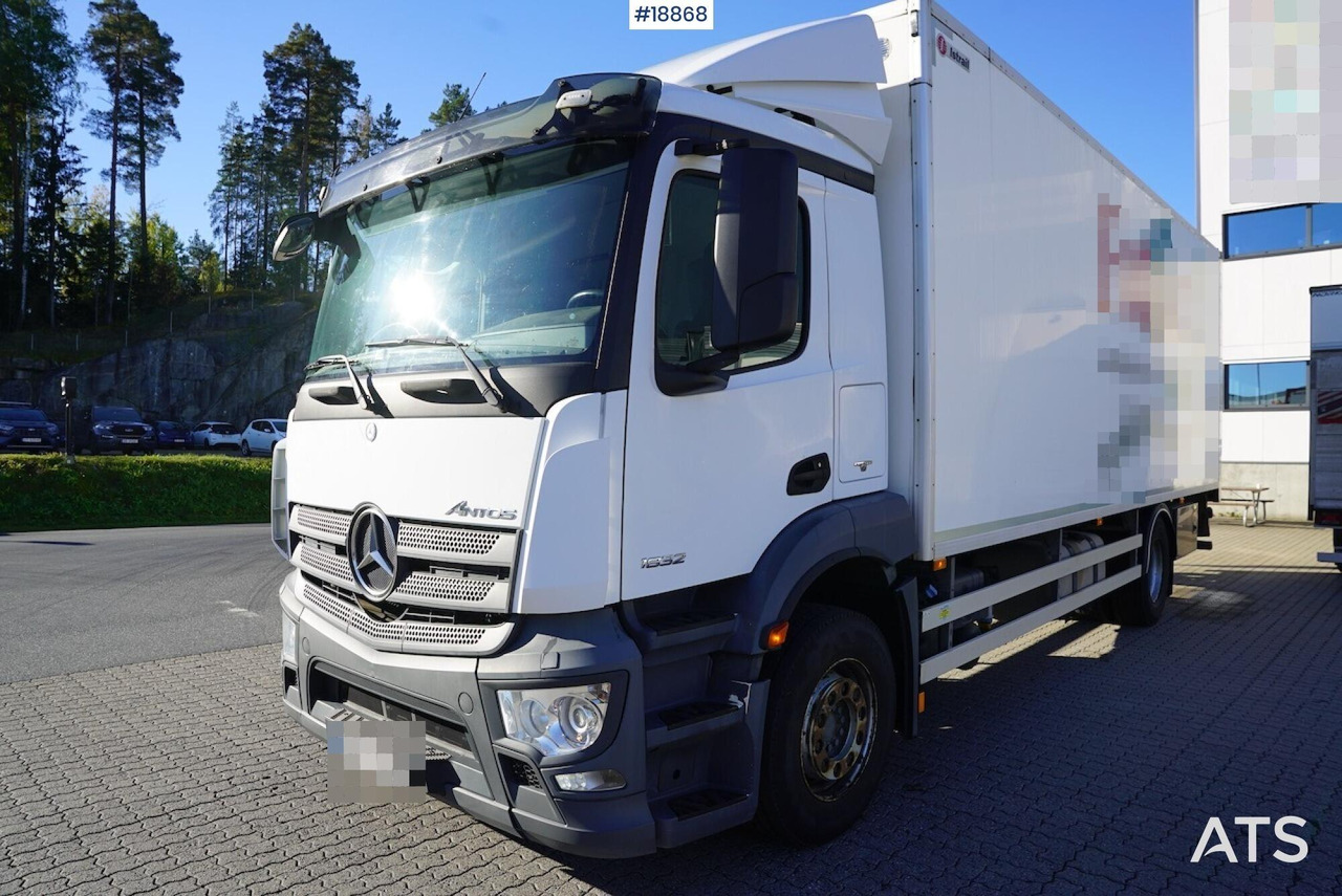 Mercedes Antos - Box truck: picture 2 Mercedes Antos - Box truck: picture 2
