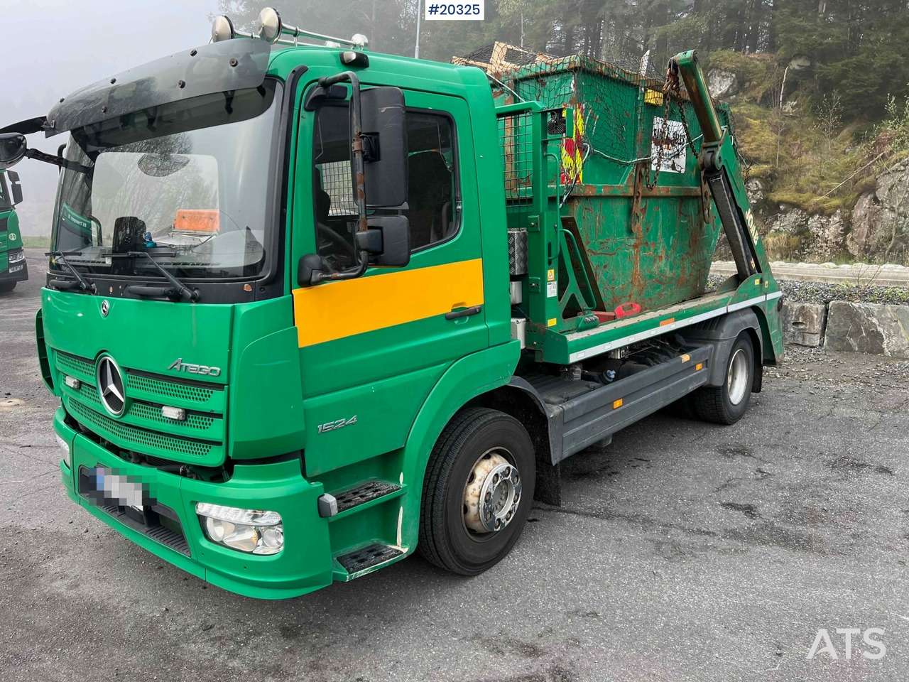 Mercedes Atego 1524 4x2 Liftdumper. SE VIDEO - Skip loader truck: picture 1 Mercedes Atego 1524 4x2 Liftdumper. SE VIDEO - Skip loader truck: picture 1