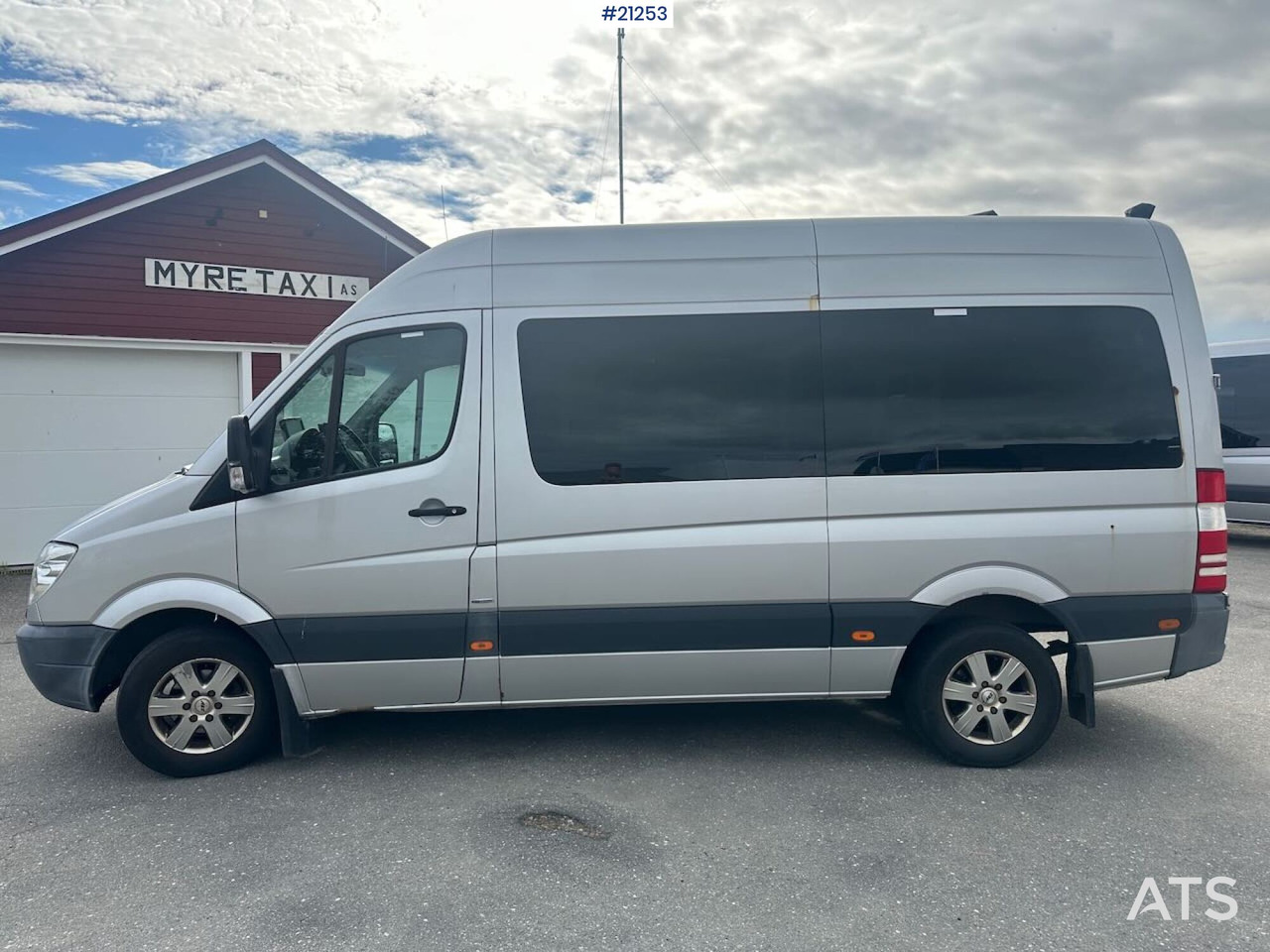 Mercedes Sprinter - Minibus, Passenger van: picture 3 Mercedes Sprinter - Minibus, Passenger van: picture 3