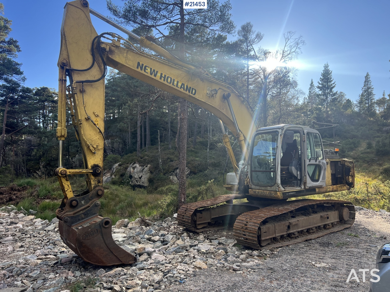 New Holland E215 Gravemaskin - Crawler excavator: picture 1 New Holland E215 Gravemaskin - Crawler excavator: picture 1