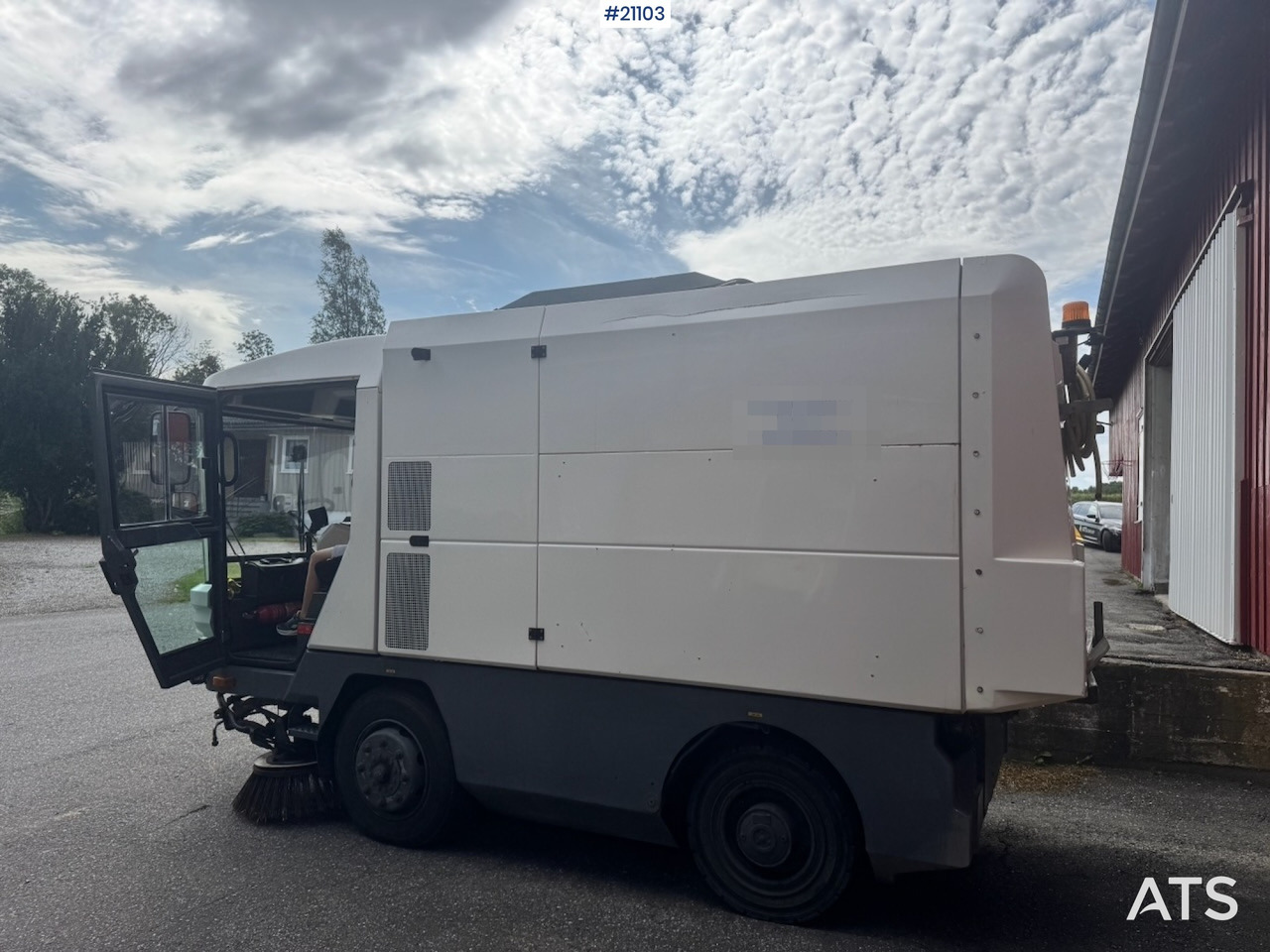 Ravo 540 - Road sweeper: picture 3 Ravo 540 - Road sweeper: picture 3