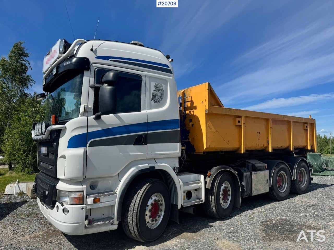 Scania R560 - Hook lift truck: picture 2 Scania R560 - Hook lift truck: picture 2