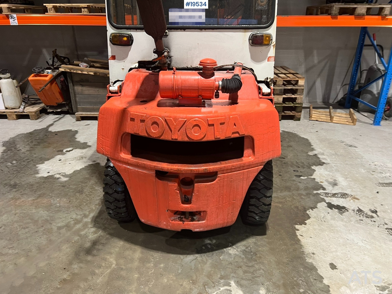 Forklift Toyota 3FD33: picture 29