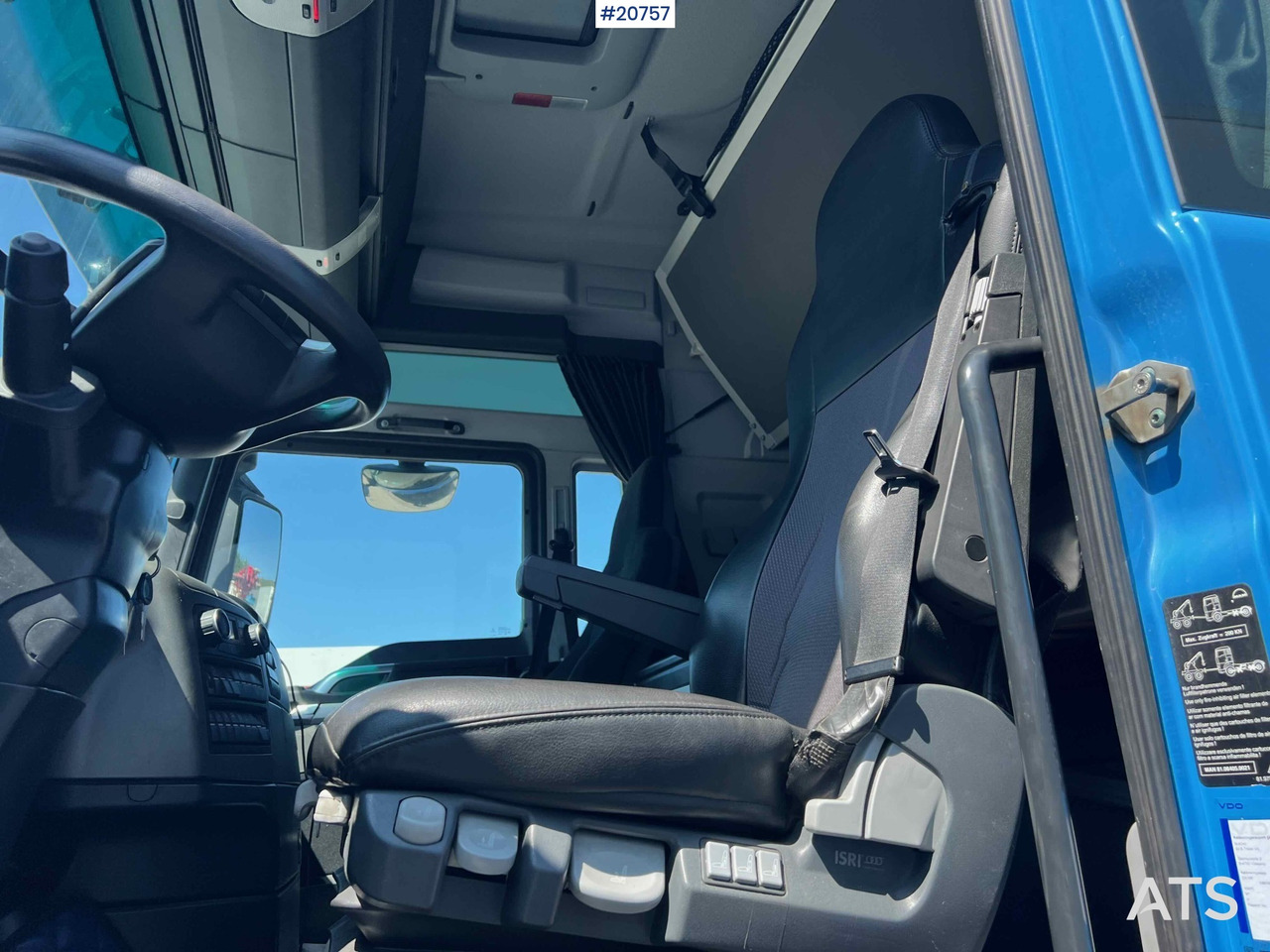 Tractor unit MAN TGX 28.480: picture 35