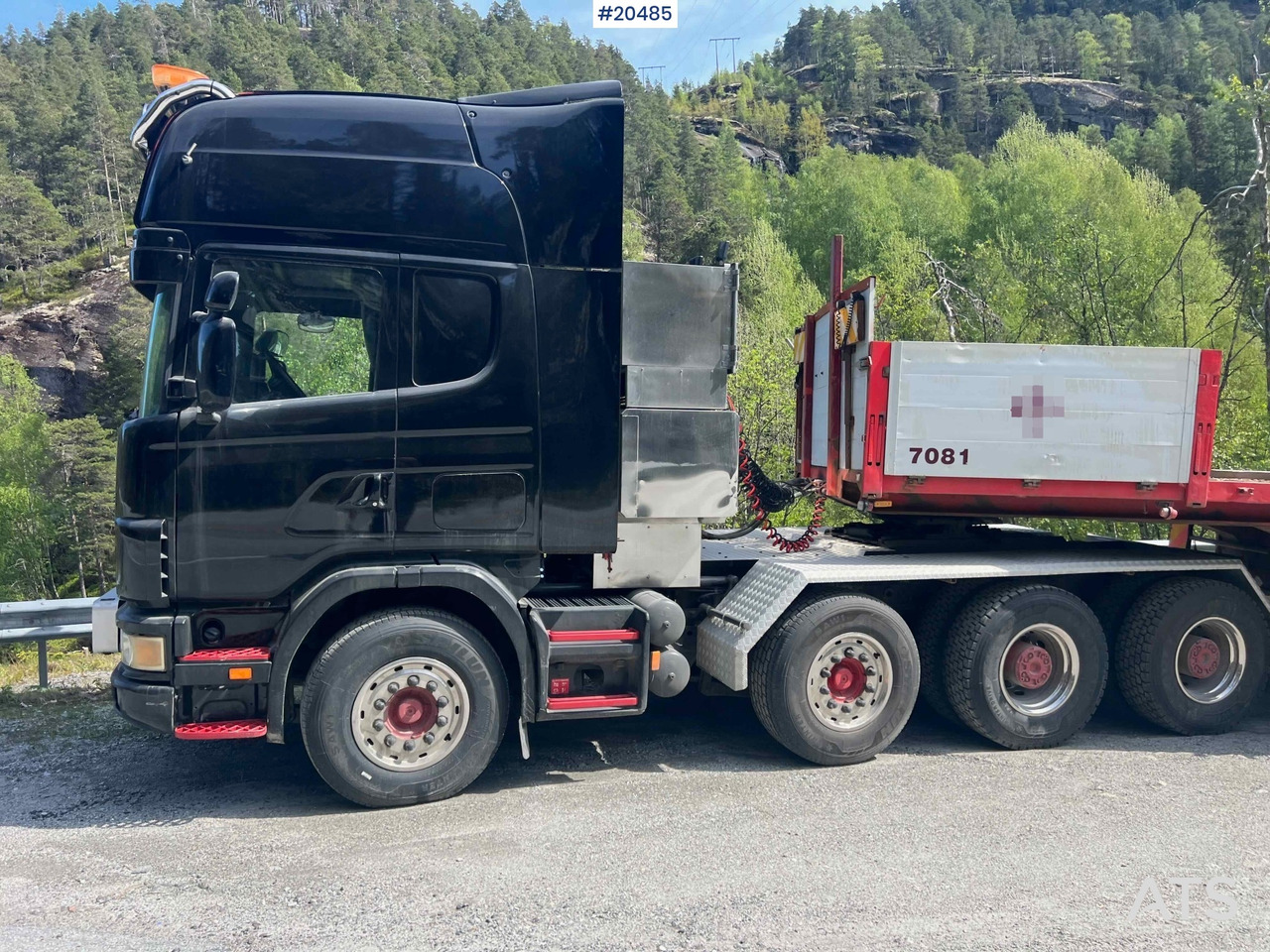 Tractor unit Scania R144: picture 16