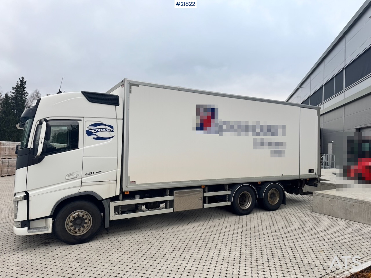 Volvo 2015 Volvo FH420 6x2 Skapbil. Eu-godkjent. SE VIDEO - Box truck: picture 3 Volvo 2015 Volvo FH420 6x2 Skapbil. Eu-godkjent. SE VIDEO - Box truck: picture 3