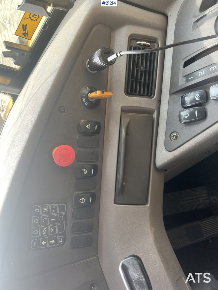 Articulated dumper Volvo A25G: picture 32