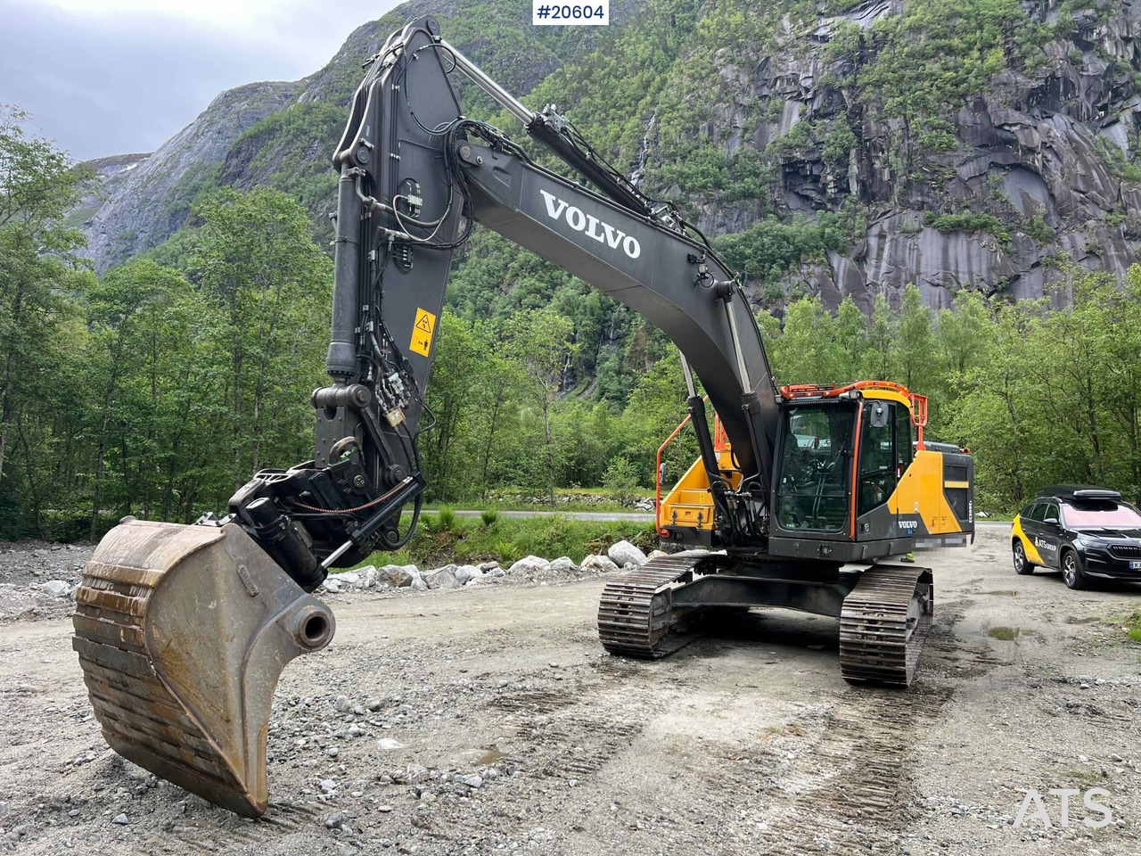 Volvo EC300 EL - Excavator: picture 2 Volvo EC300 EL - Excavator: picture 2