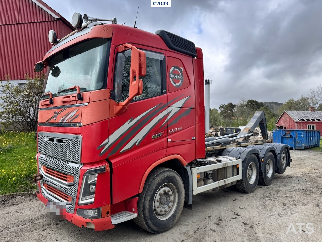 Volvo FH16 650 - Hook lift truck: picture 2 Volvo FH16 650 - Hook lift truck: picture 2