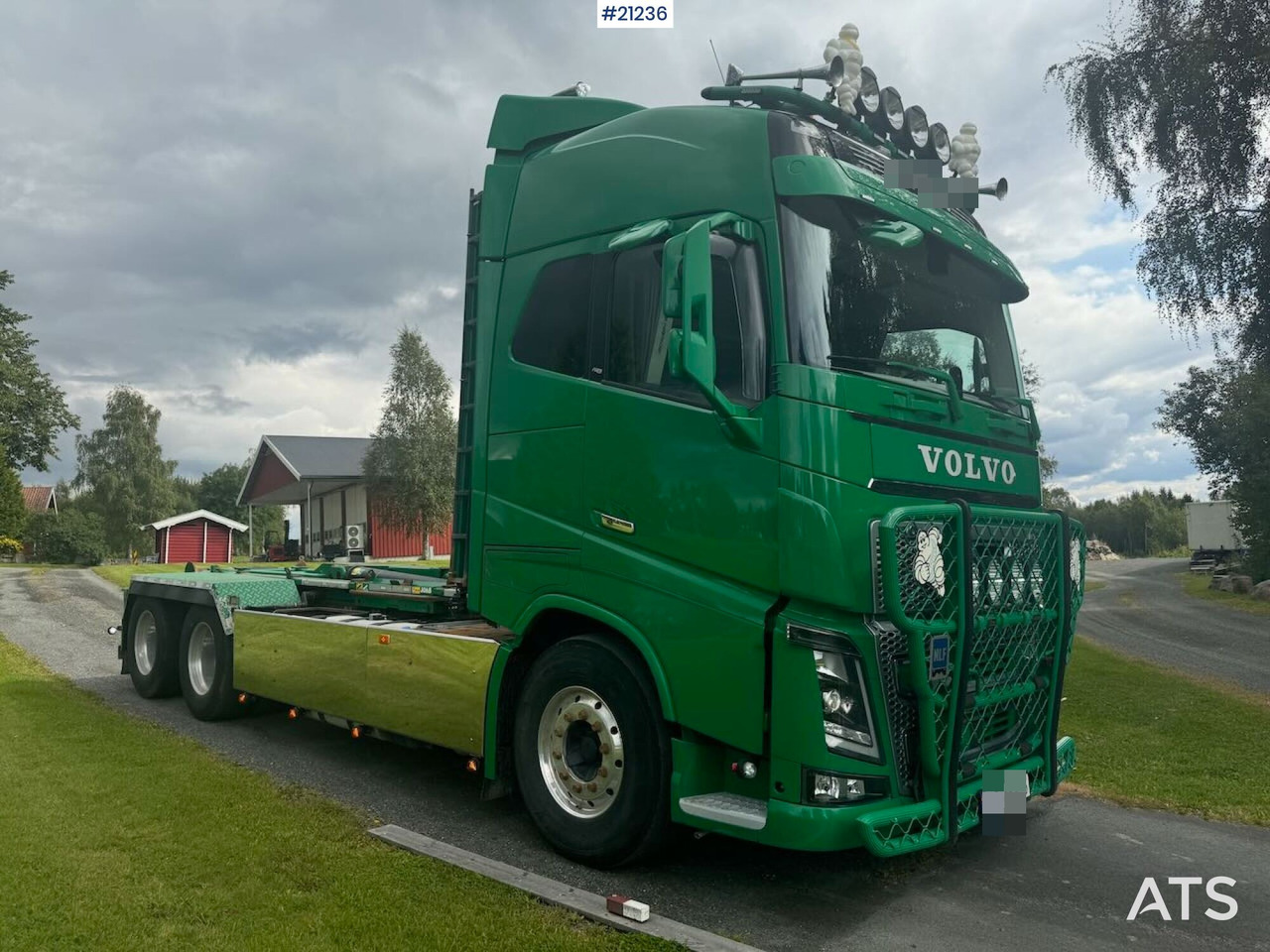 Hook lift truck Volvo FH16: picture 8