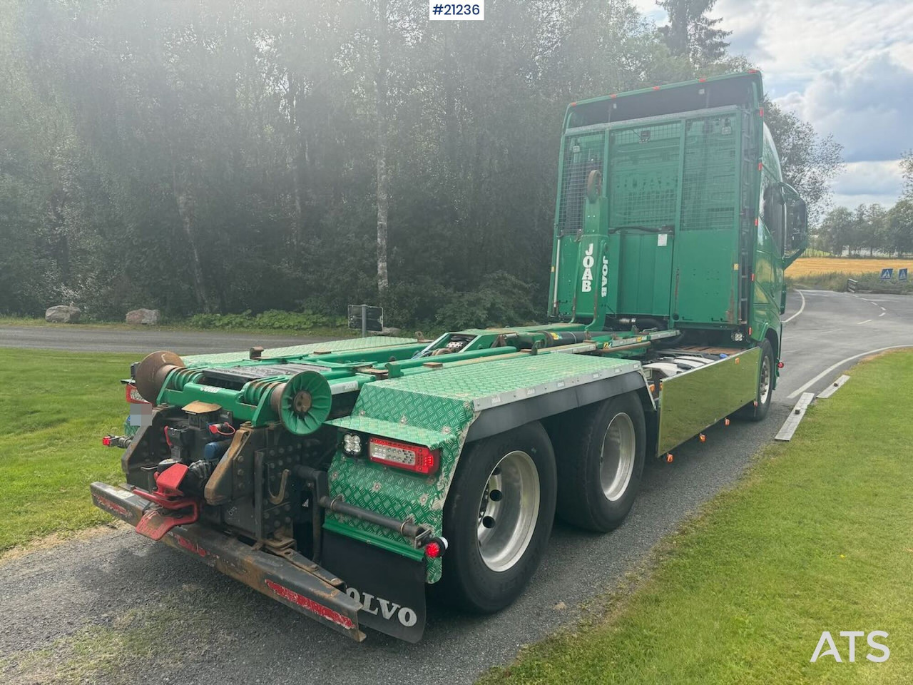 Hook lift truck Volvo FH16: picture 6
