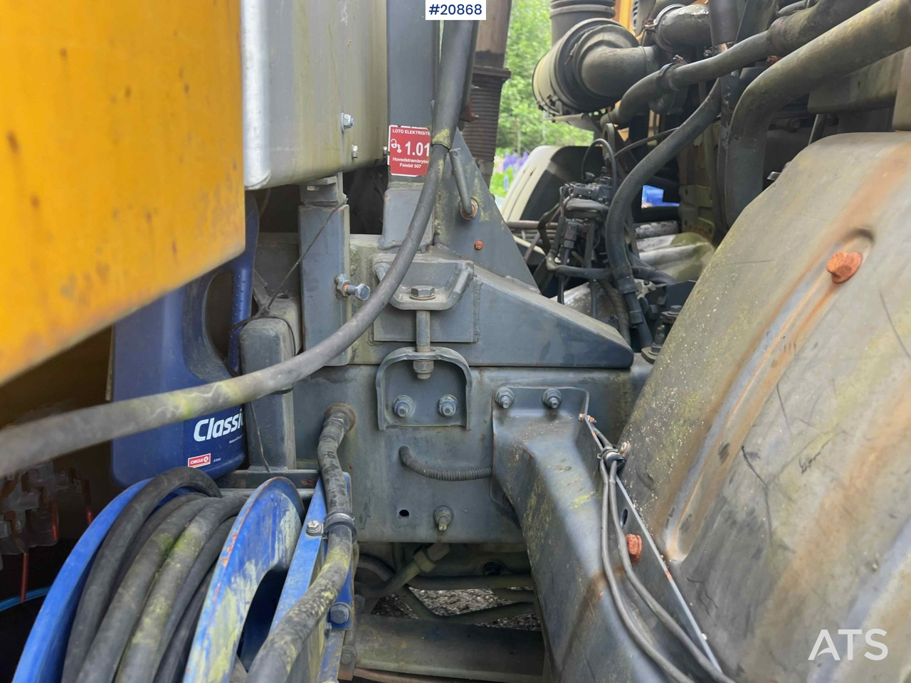 Road sweeper Volvo FL616: picture 43