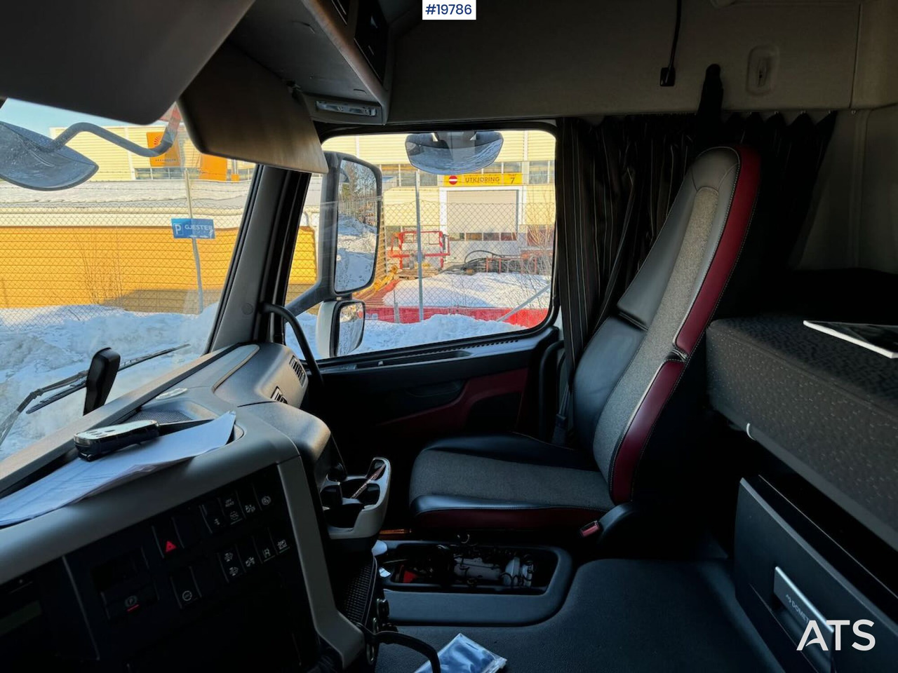 Lease a Volvo FM370 Volvo FM370: picture 24