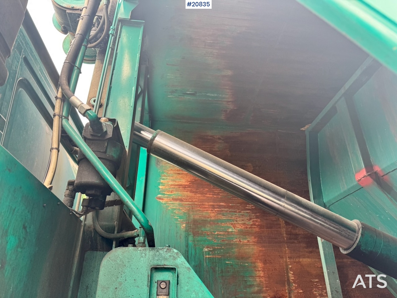 Garbage truck Volvo FM410: picture 36 Garbage truck Volvo FM410: picture 36