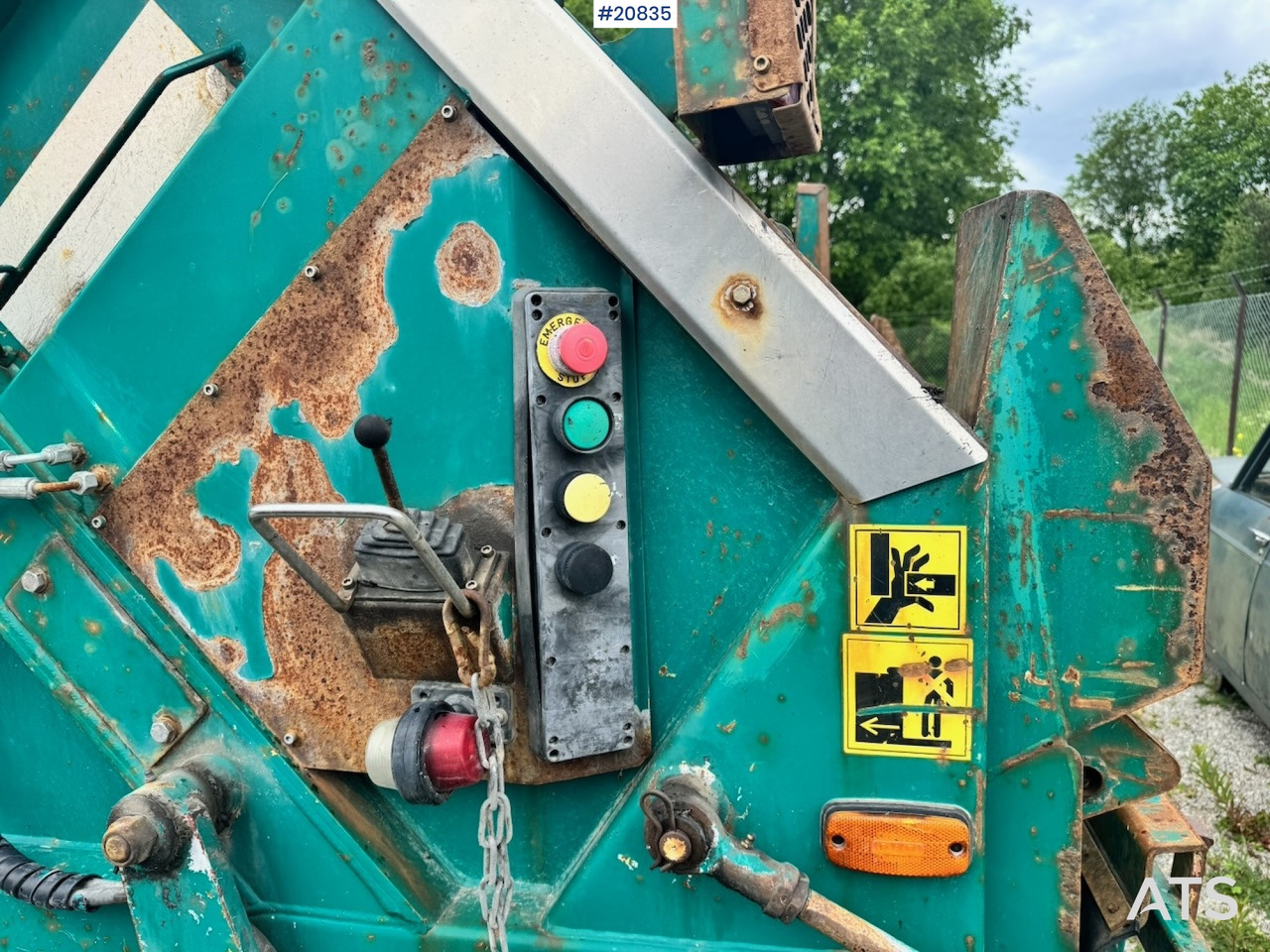 Garbage truck Volvo FM410: picture 26 Garbage truck Volvo FM410: picture 26