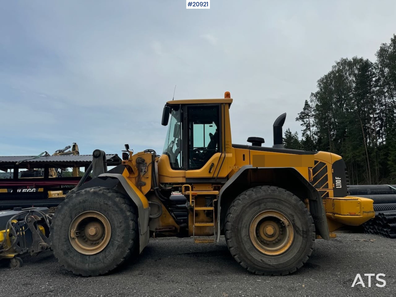 Volvo L110F - Wheel loader: picture 2 Volvo L110F - Wheel loader: picture 2