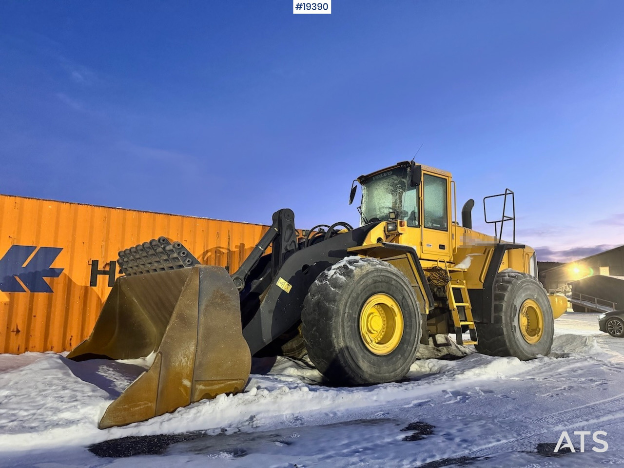 Volvo L220E - Wheel loader: picture 1 Volvo L220E - Wheel loader: picture 1