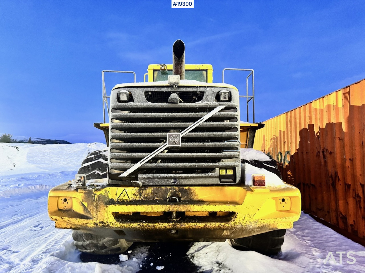 Volvo L220E - Wheel loader: picture 4 Volvo L220E - Wheel loader: picture 4