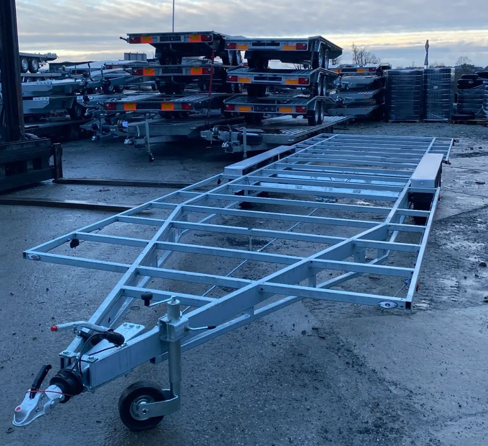 Boro - Container transporter/ Swap body semi-trailer: picture 1 Boro - Container transporter/ Swap body semi-trailer: picture 1