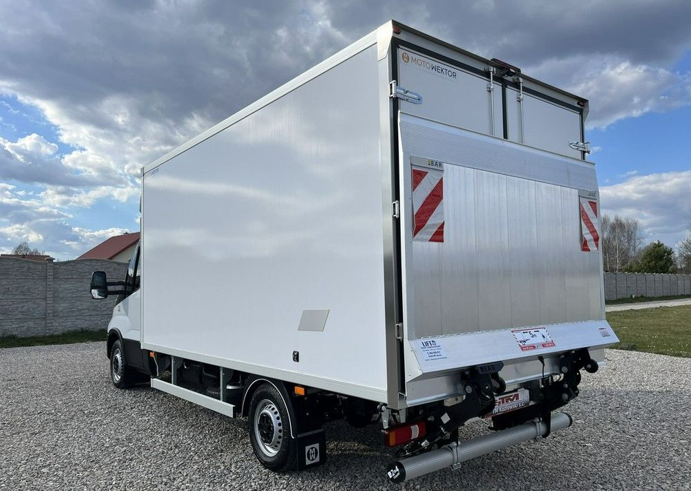 Renault Master - Refrigerated van: picture 4 Renault Master - Refrigerated van: picture 4
