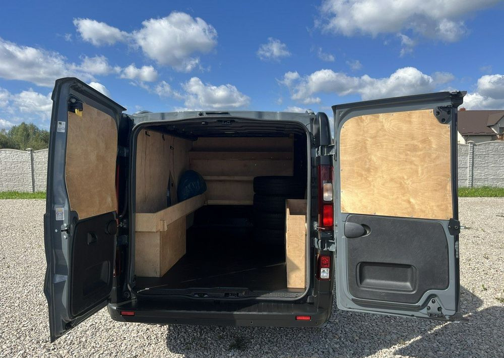 Minibus, Passenger van Renault Trafic: picture 11