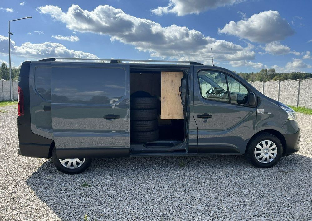 Minibus, Passenger van Renault Trafic: picture 9