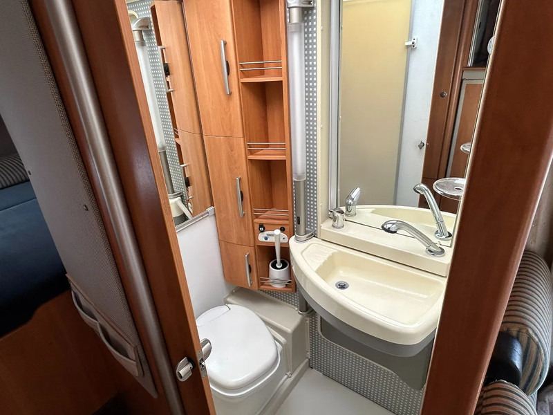 Integrated motorhome Fiat B644 6 personen HYMER de mooiste van Nederland: picture 11