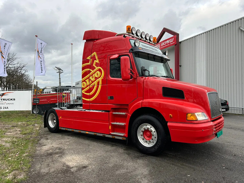 Volvo NH 12.460 4X2 460PK Globetrotter/ Manuel Gearbox / NL Truck - Tractor unit: picture 3 Volvo NH 12.460 4X2 460PK Globetrotter/ Manuel Gearbox / NL Truck - Tractor unit: picture 3