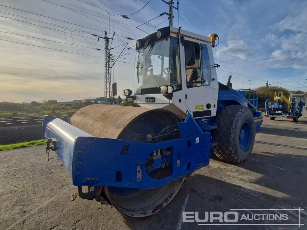 2011 Bomag BW213 D-4 - Roller: picture 1 2011 Bomag BW213 D-4 - Roller: picture 1