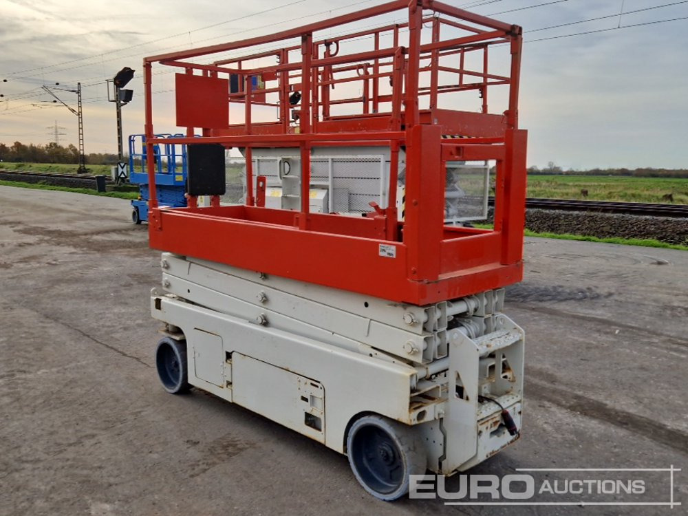 2013 Genie GS-2032 - Scissor lift: picture 3 2013 Genie GS-2032 - Scissor lift: picture 3