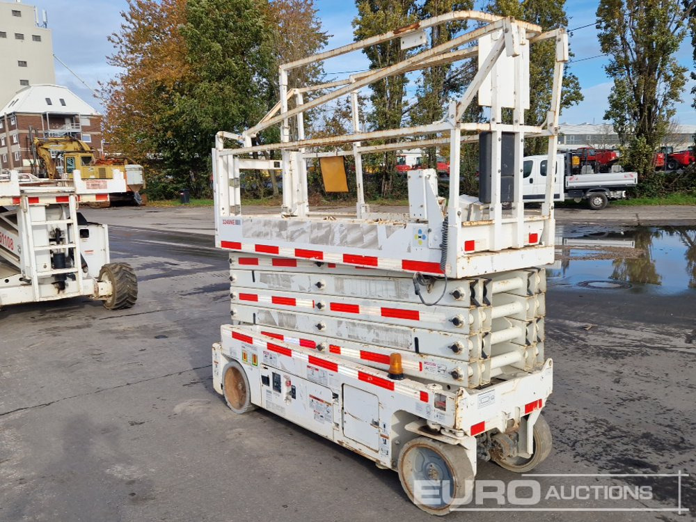 2013 Genie GS-3232 - Scissor lift: picture 4 2013 Genie GS-3232 - Scissor lift: picture 4