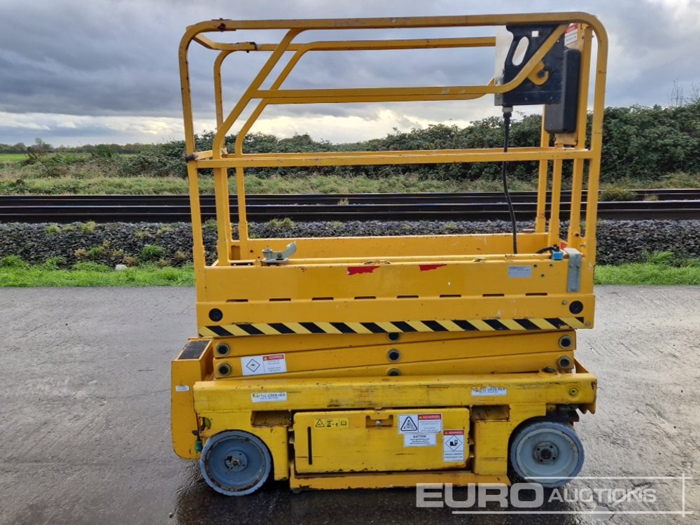 2013 Haulotte Optimum 8 - Scissor lift: picture 2 2013 Haulotte Optimum 8 - Scissor lift: picture 2