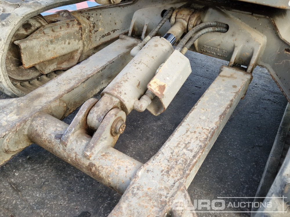 Mini excavator 2014 Volvo EC25D: picture 26