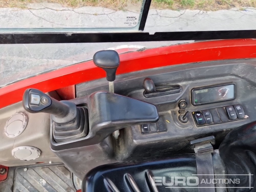 Mini excavator 2014 Volvo EC25D: picture 30