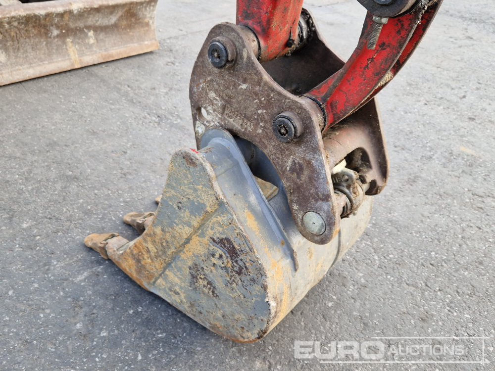 Mini excavator 2014 Volvo EC25D: picture 18