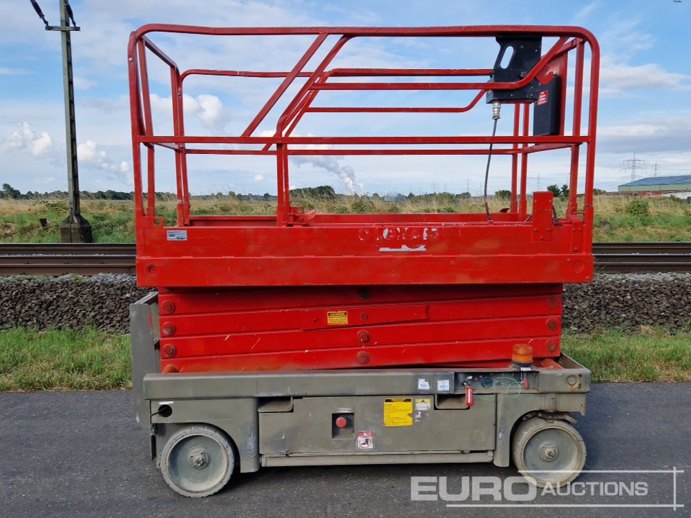 2015 Haulotte Compact 12 - Aerial platform: picture 2 2015 Haulotte Compact 12 - Aerial platform: picture 2
