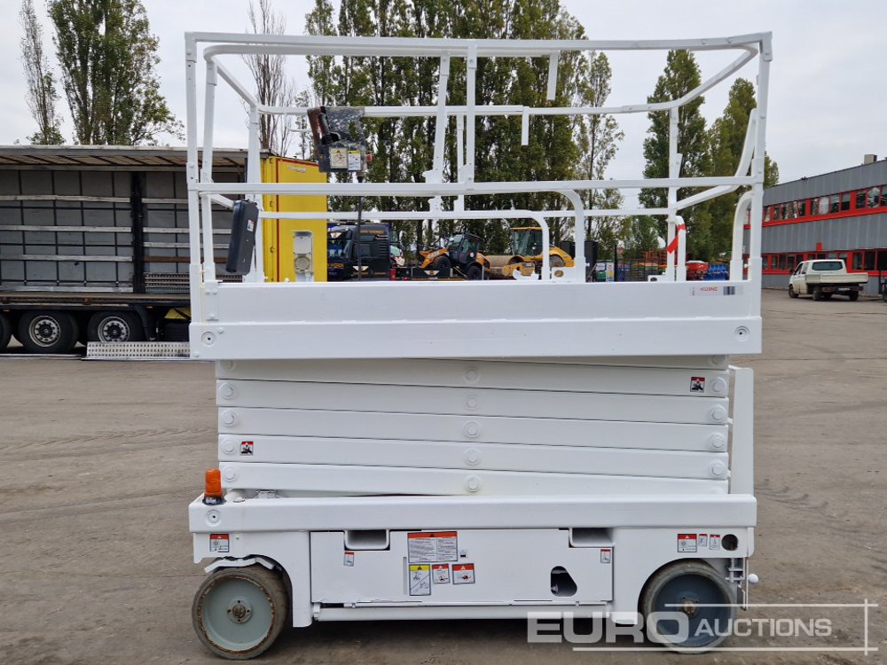 2015 Haulotte Compact 14 - Aerial platform: picture 5 2015 Haulotte Compact 14 - Aerial platform: picture 5