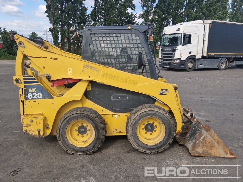 2015 Komatsu SK820-5 - Skid steer loader: picture 5 2015 Komatsu SK820-5 - Skid steer loader: picture 5