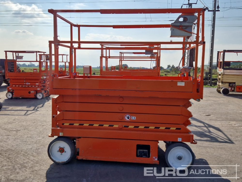 2015 SkyJack SJ111-4626 - Aerial platform: picture 5 2015 SkyJack SJ111-4626 - Aerial platform: picture 5